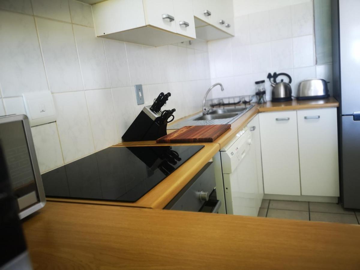 Cape Town Family Beachfront Apartment Leisure Bay エクステリア 写真