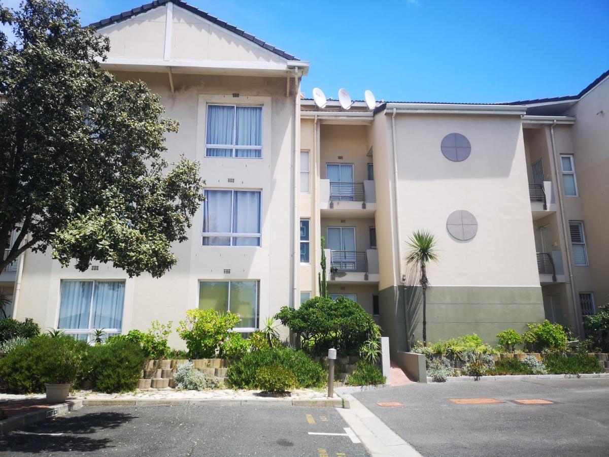Cape Town Family Beachfront Apartment Leisure Bay エクステリア 写真