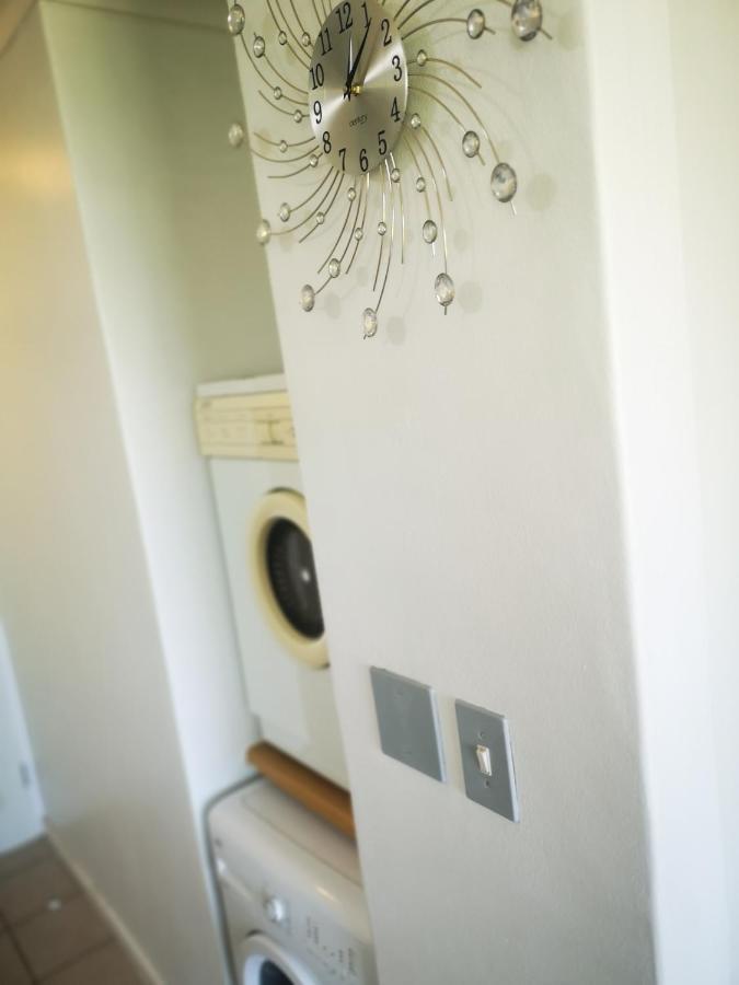 Cape Town Family Beachfront Apartment Leisure Bay エクステリア 写真