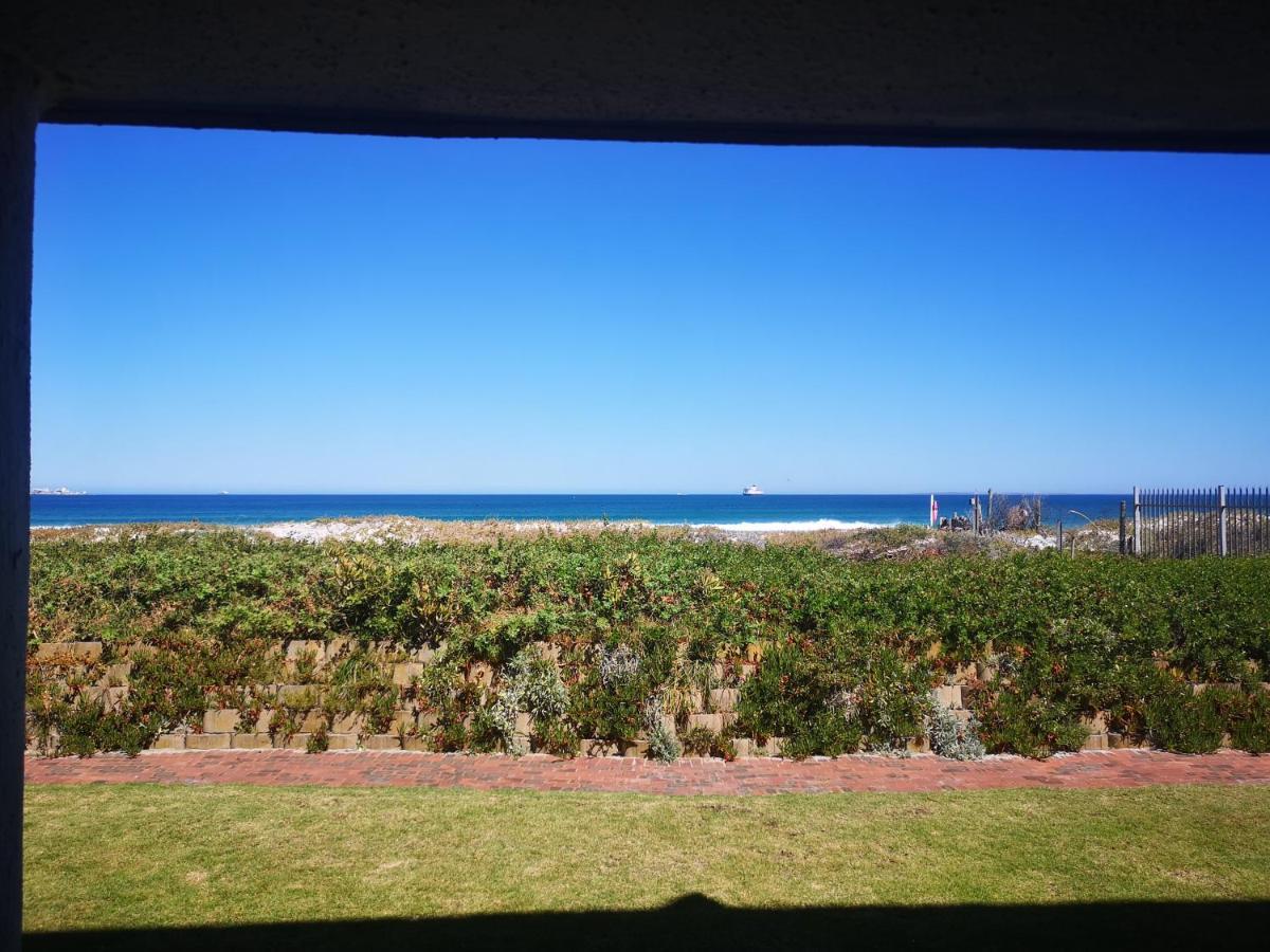 Cape Town Family Beachfront Apartment Leisure Bay エクステリア 写真