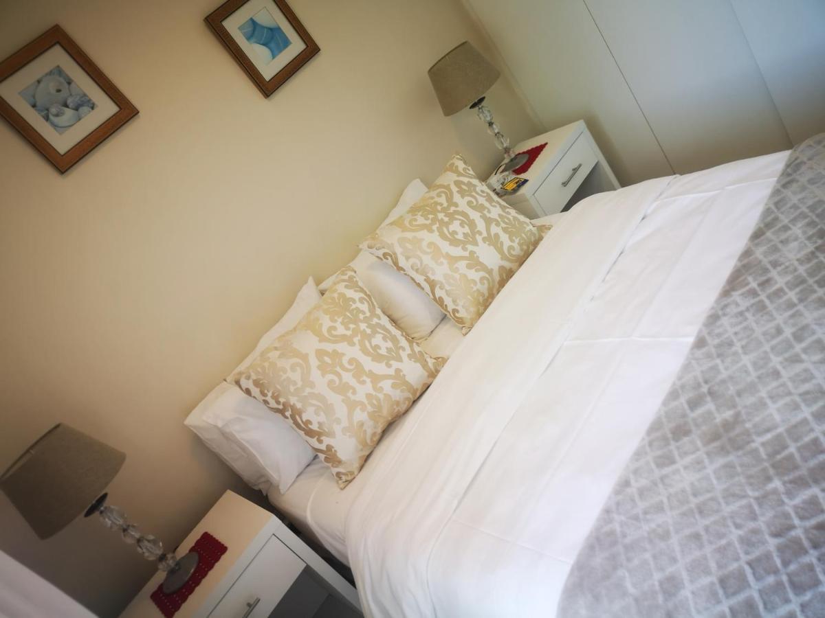 Cape Town Family Beachfront Apartment Leisure Bay エクステリア 写真