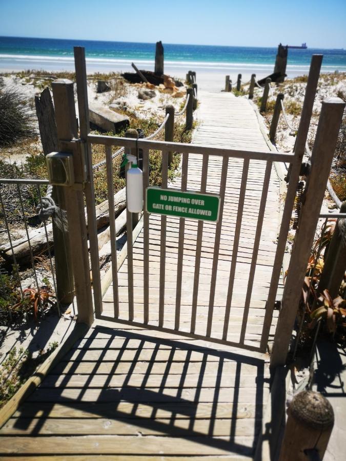 Cape Town Family Beachfront Apartment Leisure Bay エクステリア 写真