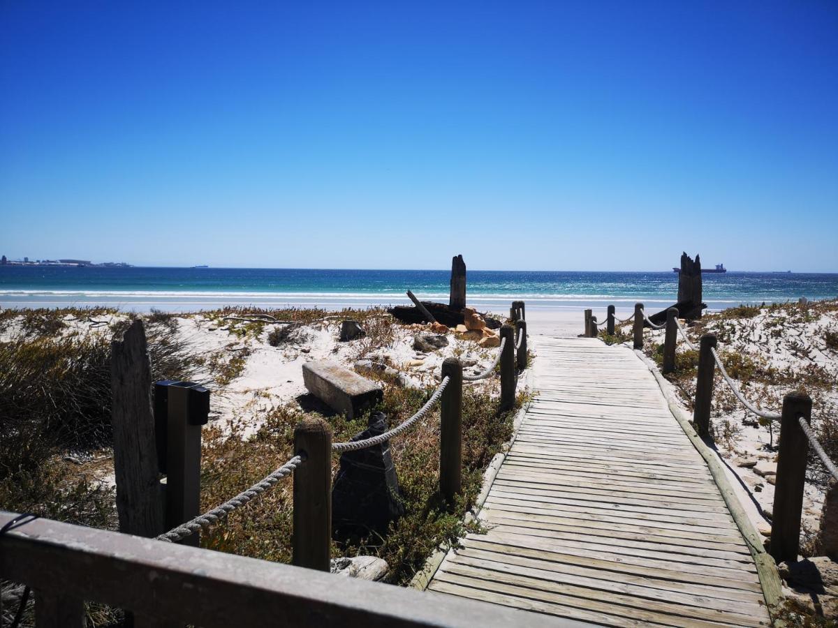 Cape Town Family Beachfront Apartment Leisure Bay エクステリア 写真