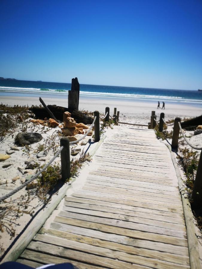 Cape Town Family Beachfront Apartment Leisure Bay エクステリア 写真